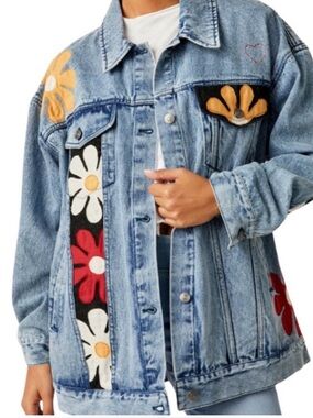 Free People Annie’s Flower Boho Trucker Denim Jacket - Size M NWT